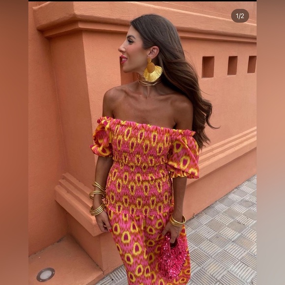Buganco Dresses & Skirts - Beautiful yellow hot pink off shoulder smoked dress
